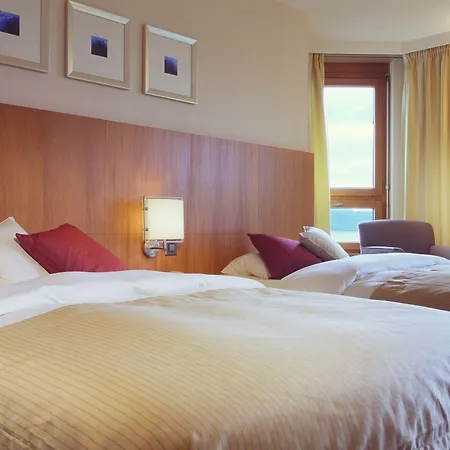 Mövenpick 4*