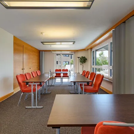 Hotel Moevenpick 4*