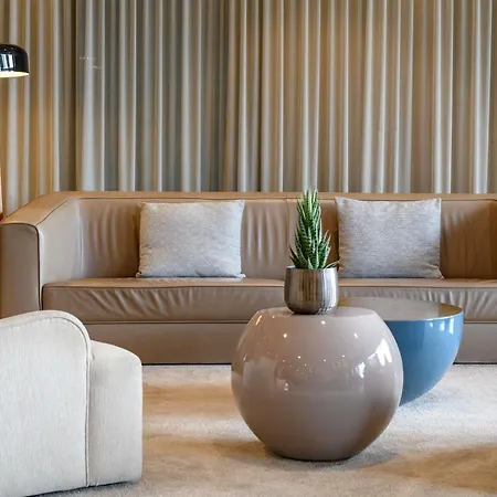 Hotel Moevenpick 4*