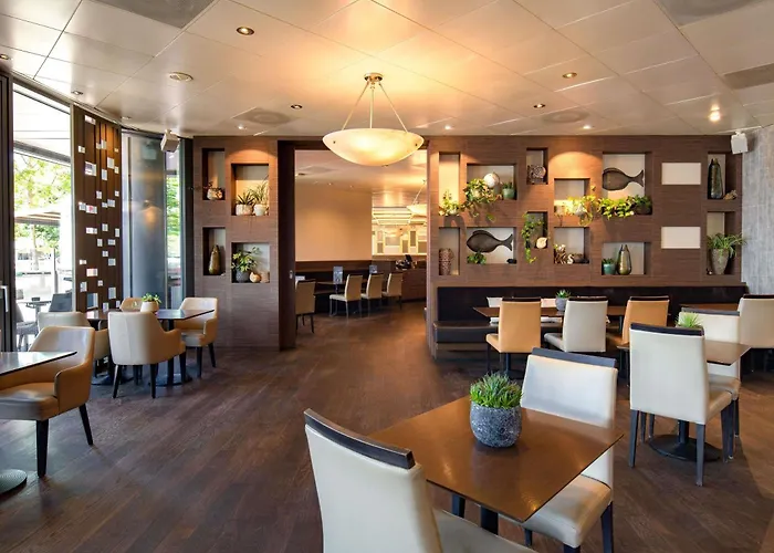 Moevenpick Отель Лозанна