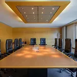 Отель Moevenpick Лозанна
