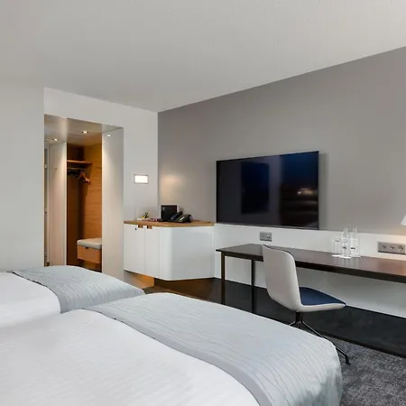 Hotel Moevenpick 4*